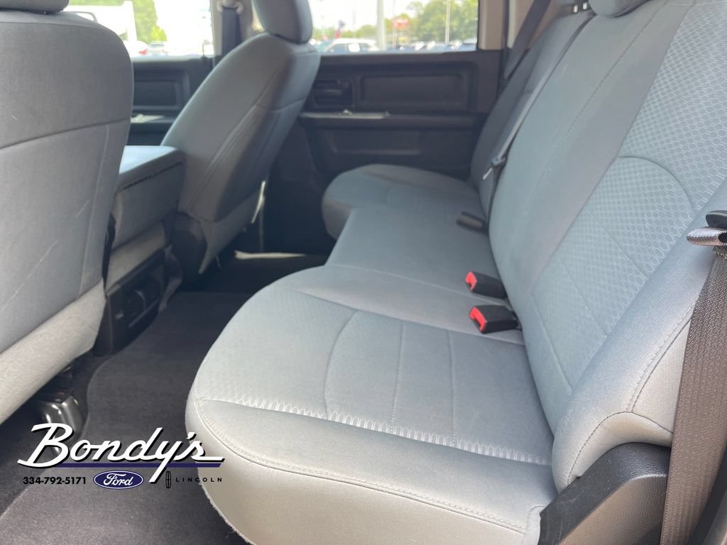 Used 2017 RAM 1500 Express RWD image 11