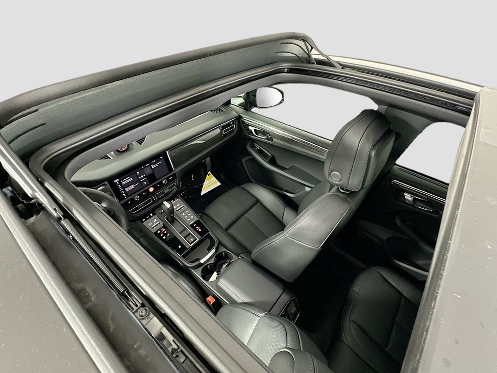 New 2026 Porsche Macan AWD/4WD image 14
