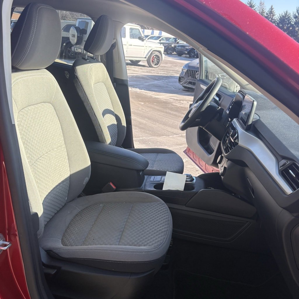 Used 2020 Ford Escape SE image 20