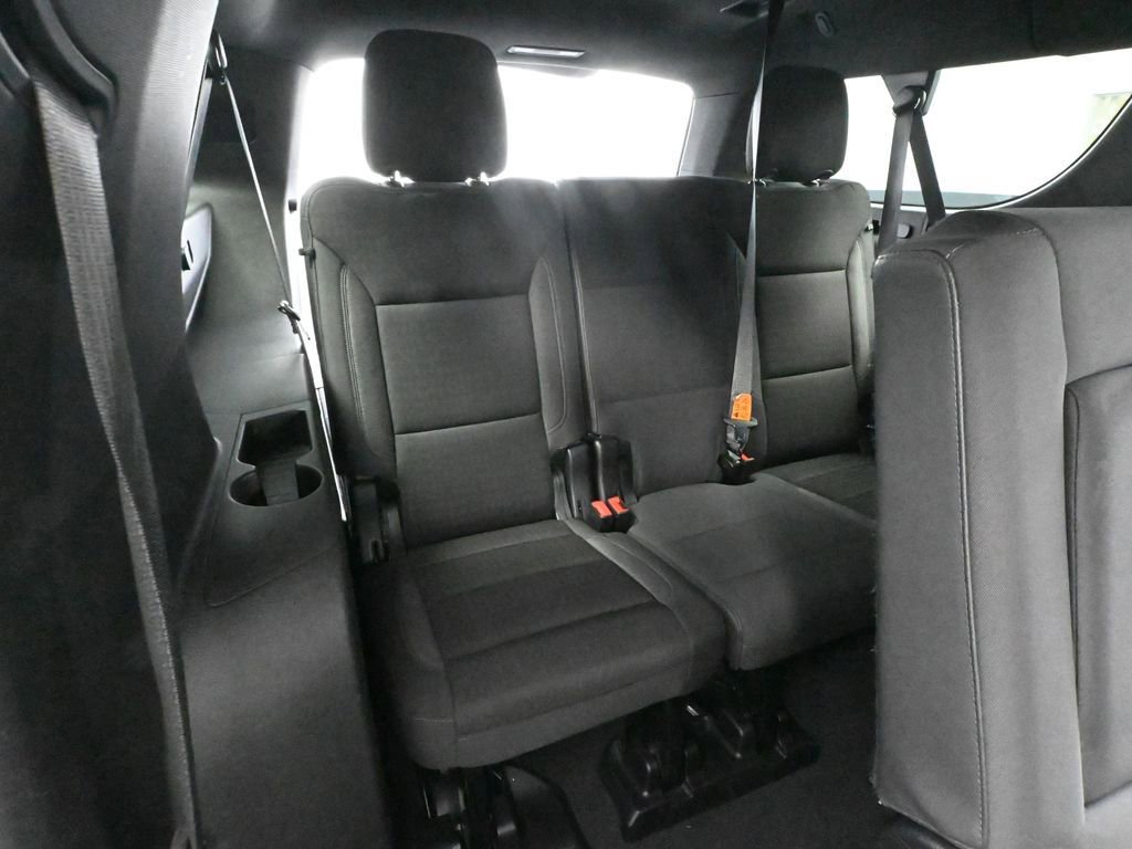 Used 2024 GMC Yukon XL SLE image 45