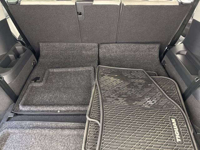 Used 2024 Volkswagen Tiguan S image 33