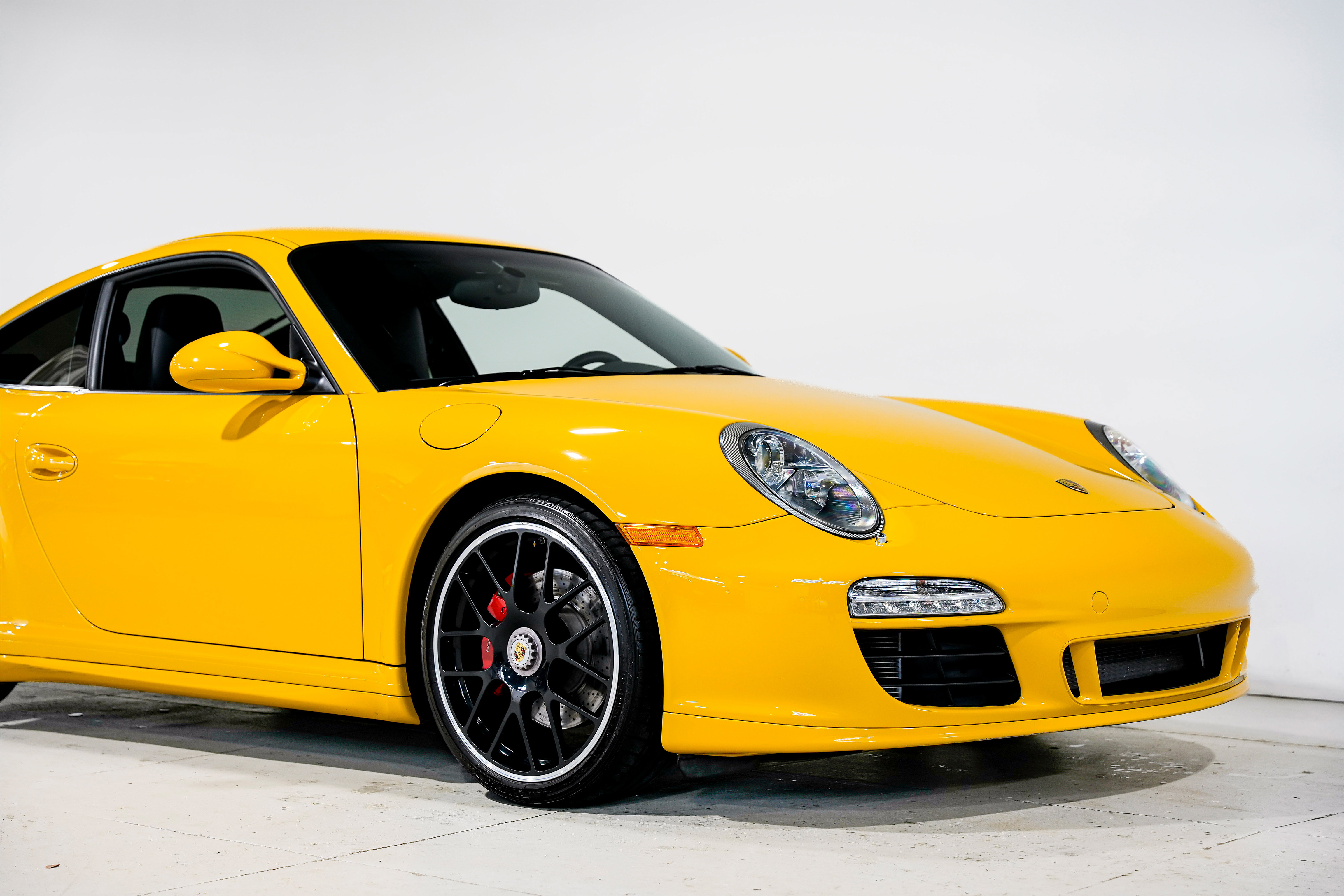 Used 2011 Porsche 911 Carrera GTS image 39
