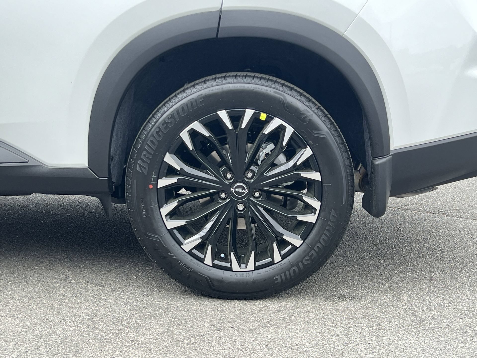New 2026 Nissan Rogue Dark Armor FWD image 27