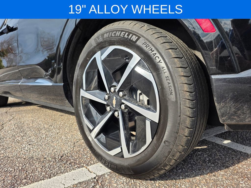 Used 2025 Chevrolet Equinox EV LT image 30