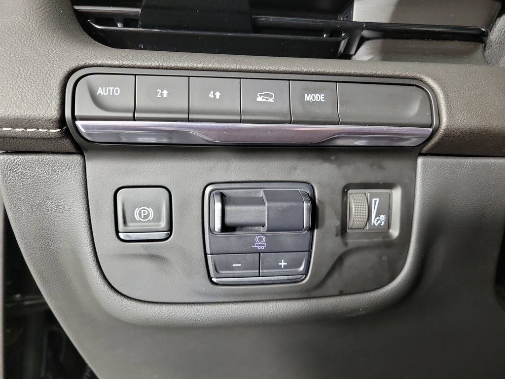 Certified 2024 Cadillac Escalade ESV Sport AWD/4WD image 32