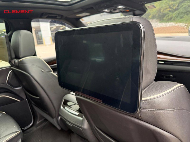 Used 2021 Cadillac Escalade Premium Luxury AWD/4WD image 11