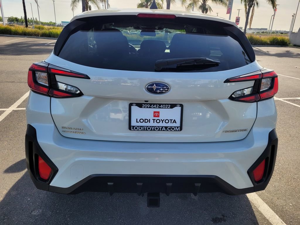 Used 2025 Subaru Crosstrek 2.0i AWD/4WD image 5
