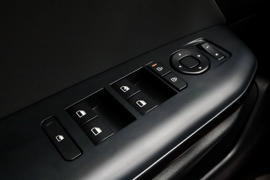 Used 2025 Kia K4 LXS image 25