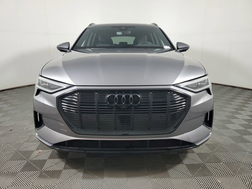 Used 2023 Audi e-tron Premium w/ Convenience Plus Package AWD/4WD image 2