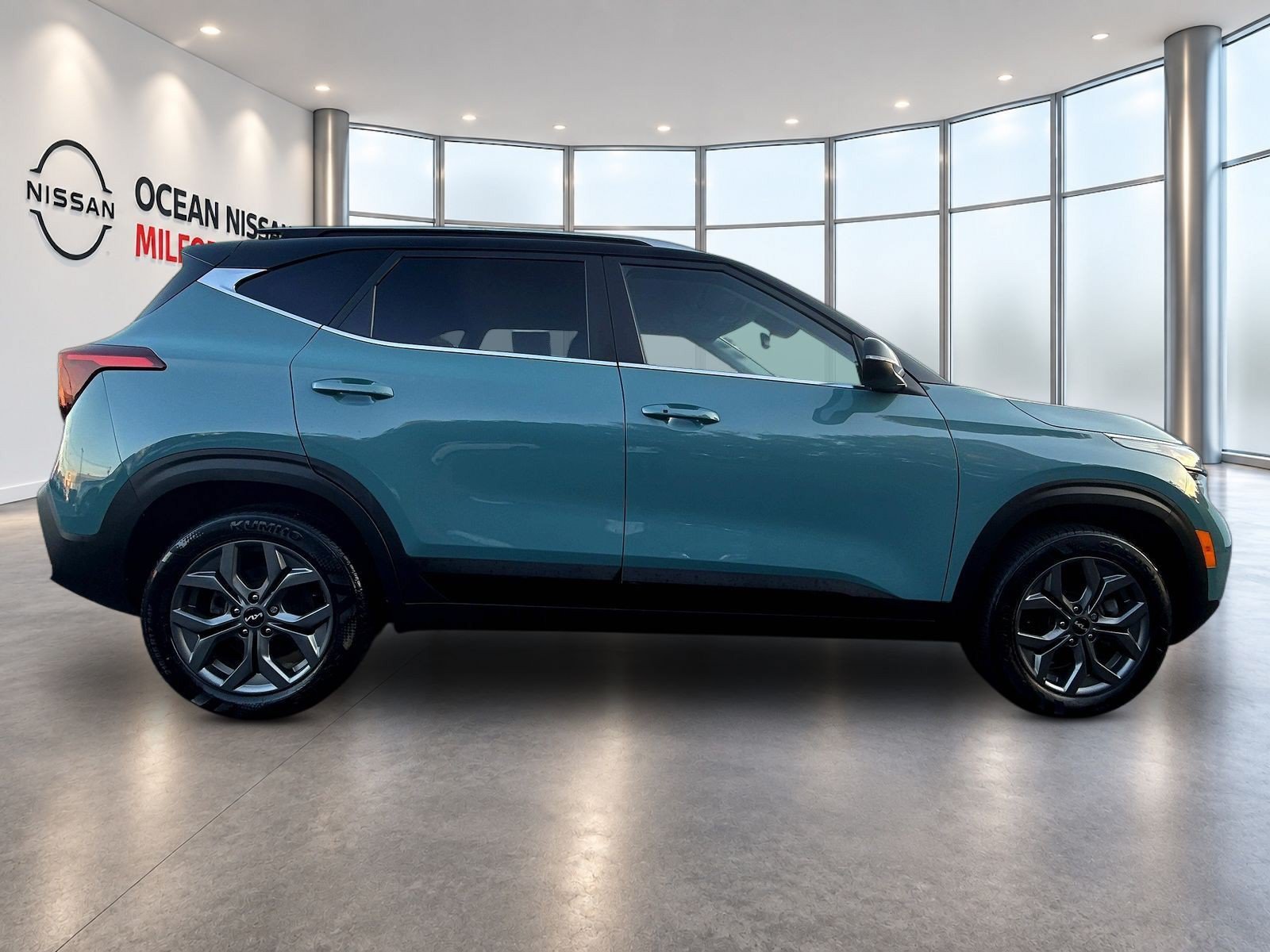 Used 2024 Kia Seltos S AWD/4WD image 4