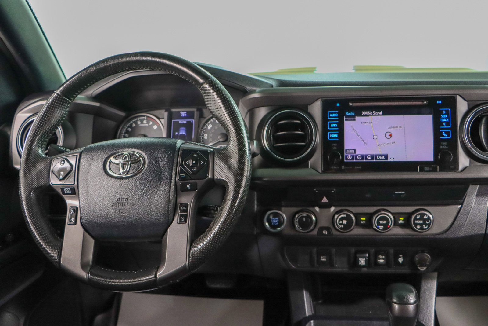 Used 2019 Toyota Tacoma TRD Sport image 19