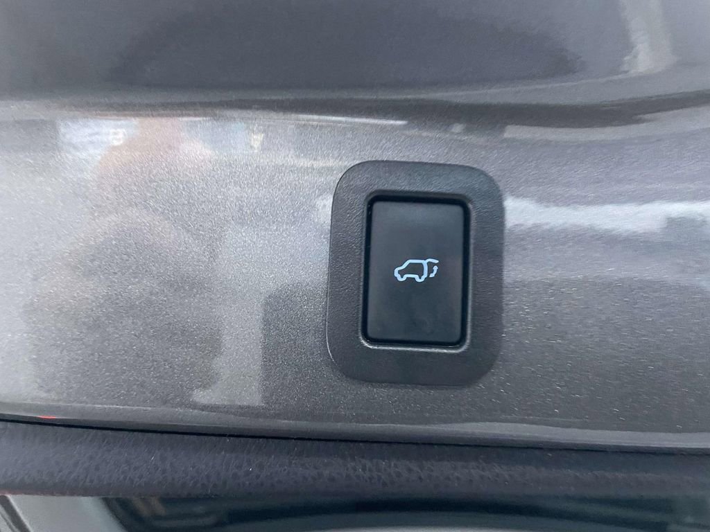 Used 2017 Toyota Highlander XLE image 50