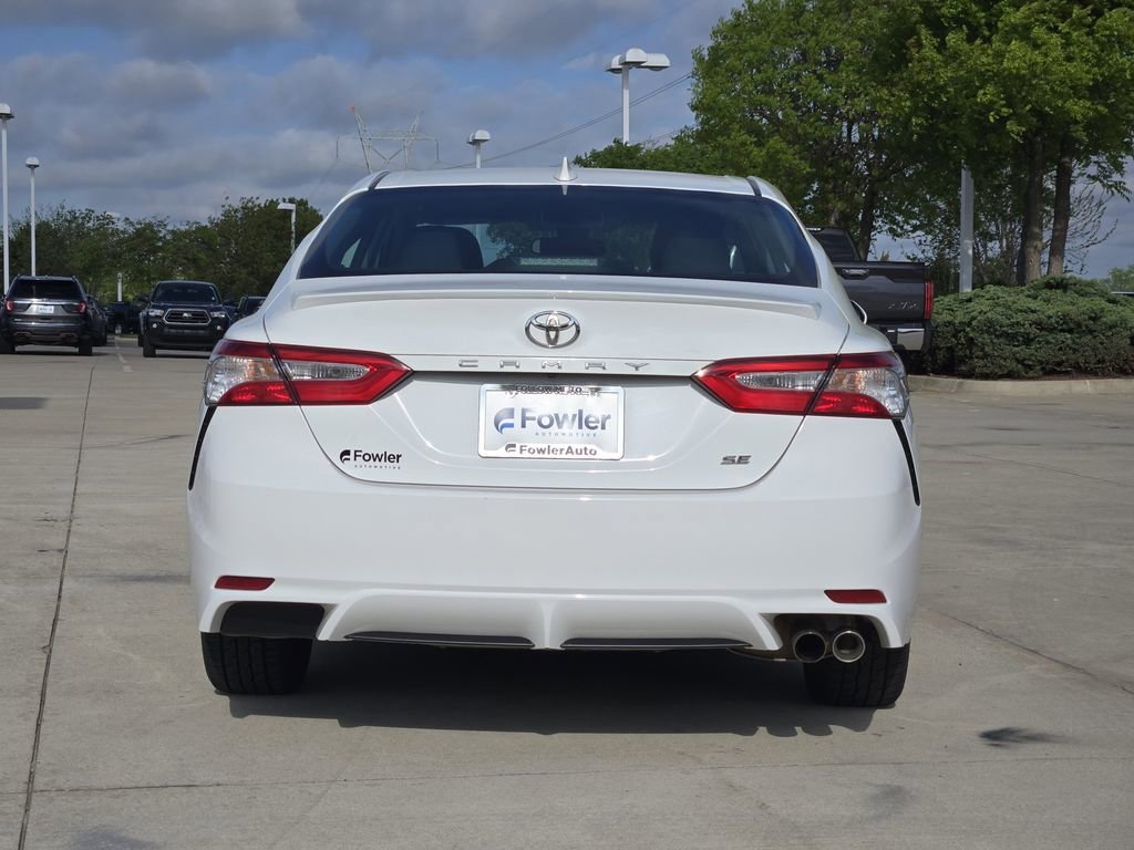 Used 2020 Toyota Camry SE image 6
