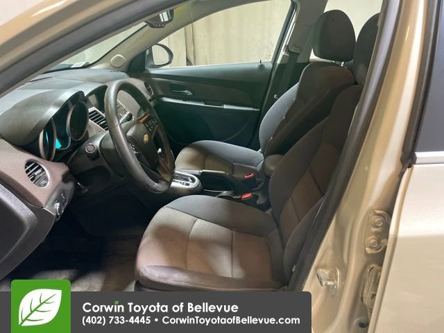 Used 2015 Chevrolet Cruze LT image 9