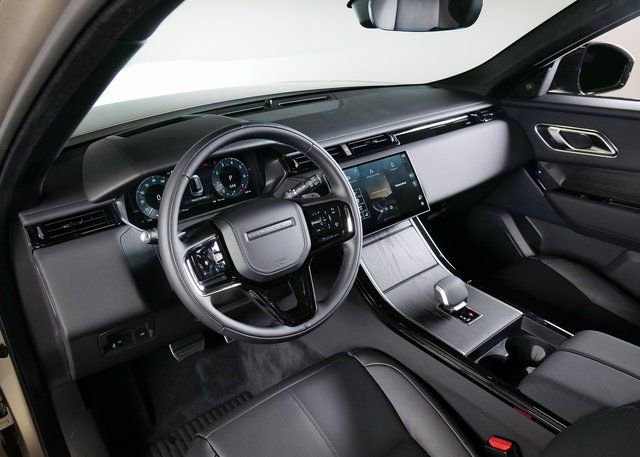 New 2026 Land Rover Range Rover Velar Dynamic SE image 15