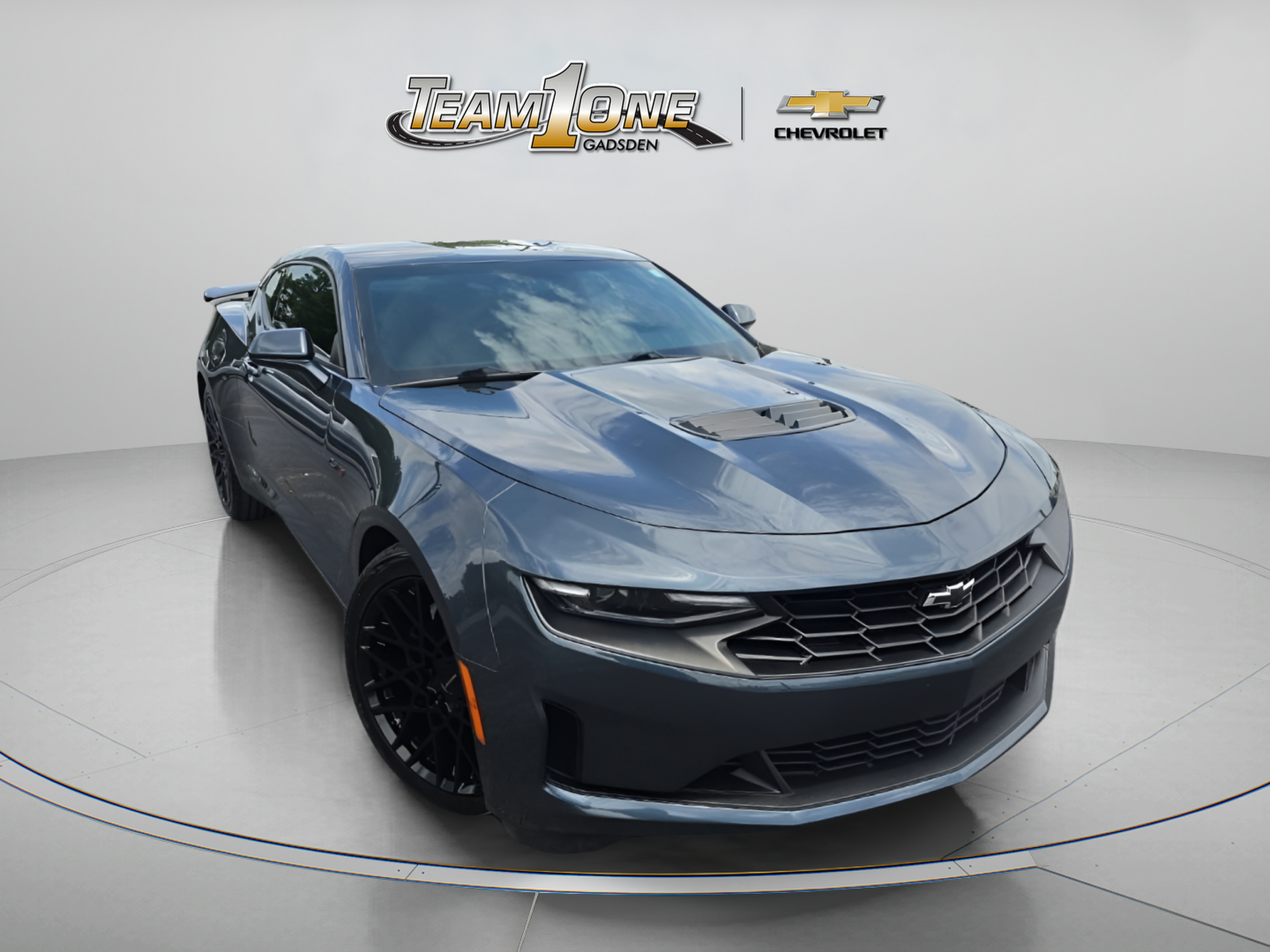 Used 2021 Chevrolet Camaro LT RWD image 1