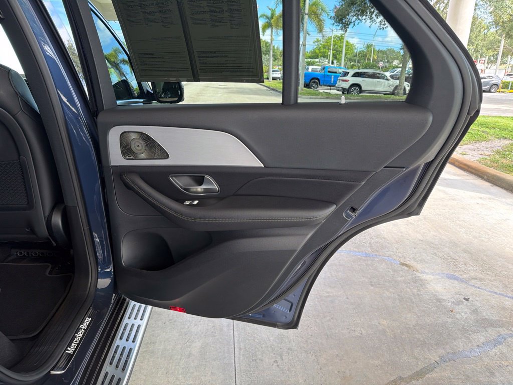 Used 2026 Mercedes-Benz GLE 350 4MATIC w/ Winter Package image 35