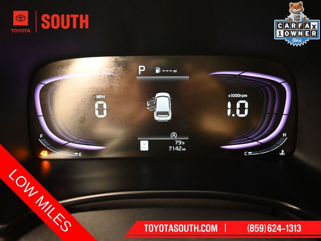 Used 2025 Kia Soul LX w/ LX Technology Package FWD image 12