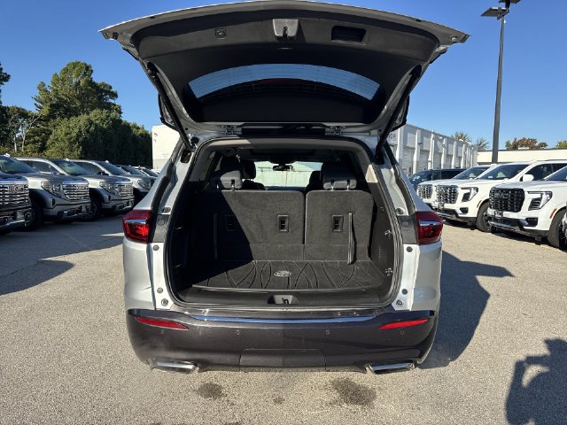 Used 2021 Buick Enclave Essence w/ Sound and Sites Package FWD image 27