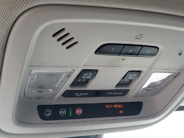 Used 2019 Chevrolet Traverse Premier AWD/4WD image 36
