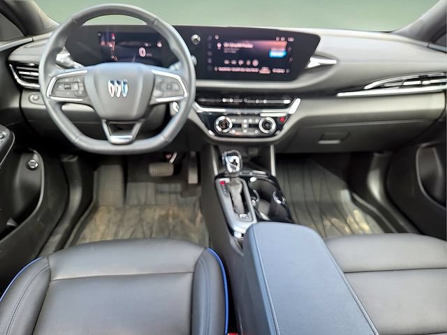 Used 2025 Buick Envista Sport Touring w/ Convenience I Package FWD image 13