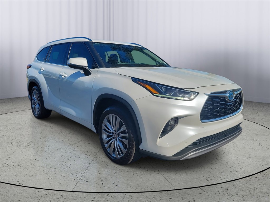 Used 2023 Toyota Highlander Platinum