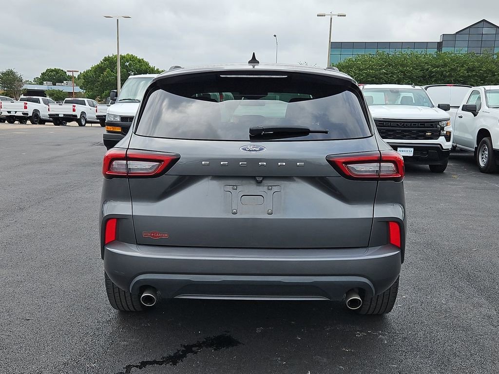 Used 2023 Ford Escape ST-Line FWD image 5