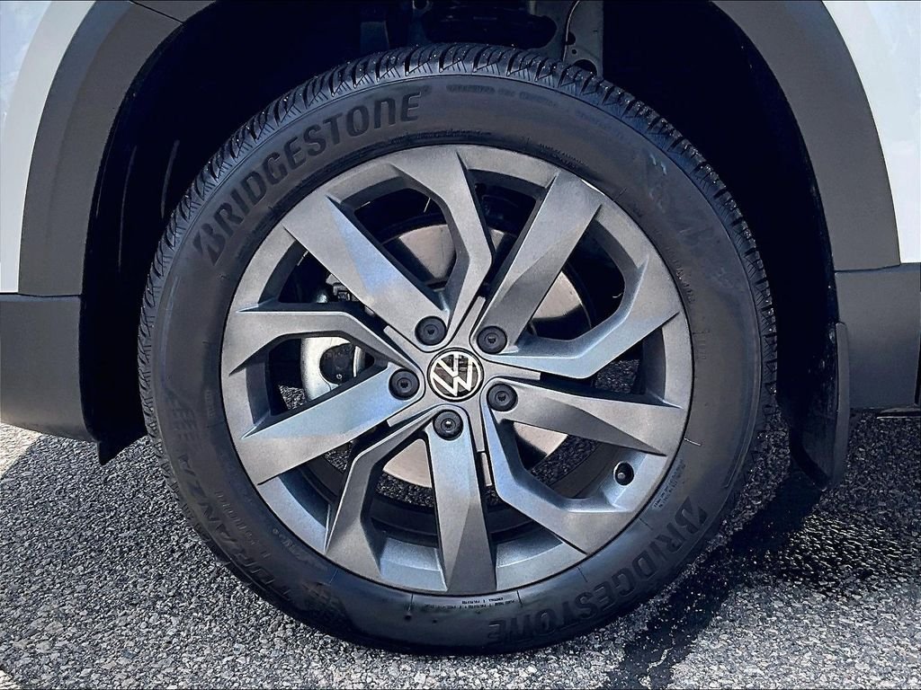 Used 2023 Volkswagen Taos S AWD/4WD image 7