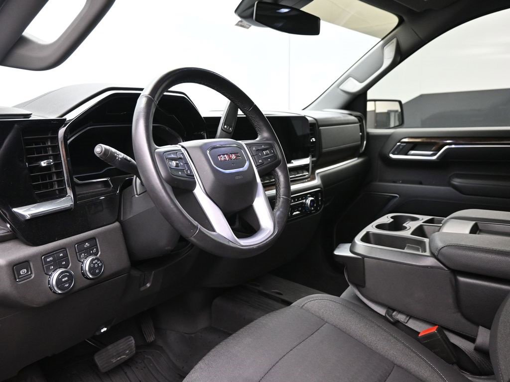 Used 2022 GMC Sierra 1500 Elevation image 18