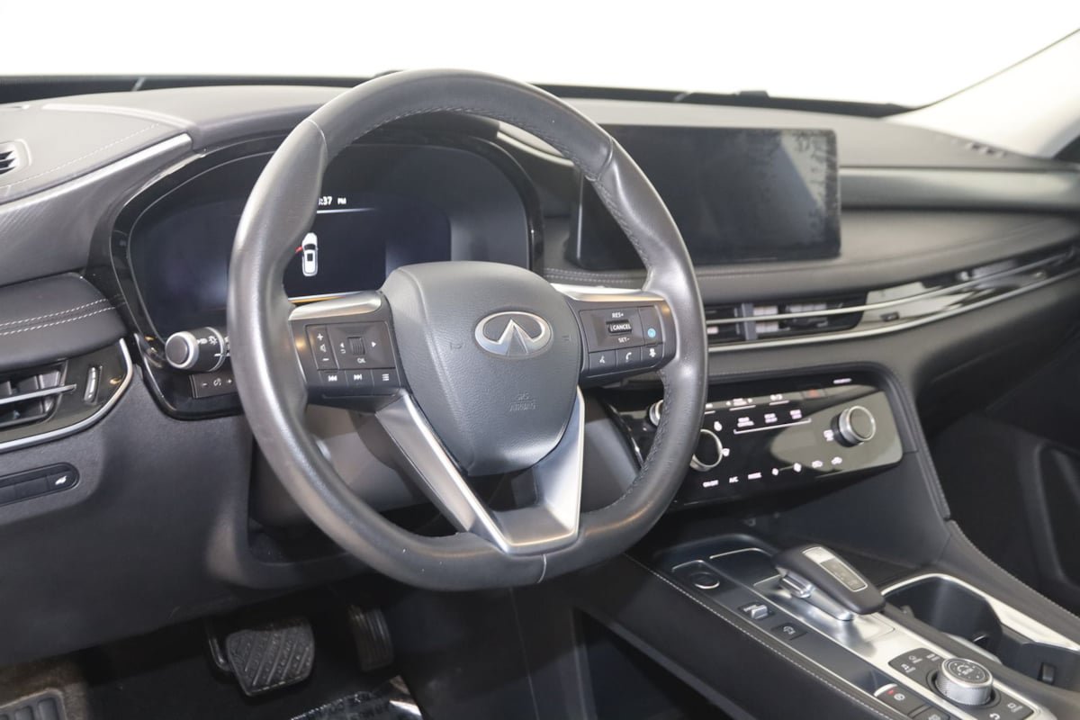 Used 2025 INFINITI QX60 Luxe AWD/4WD image 6