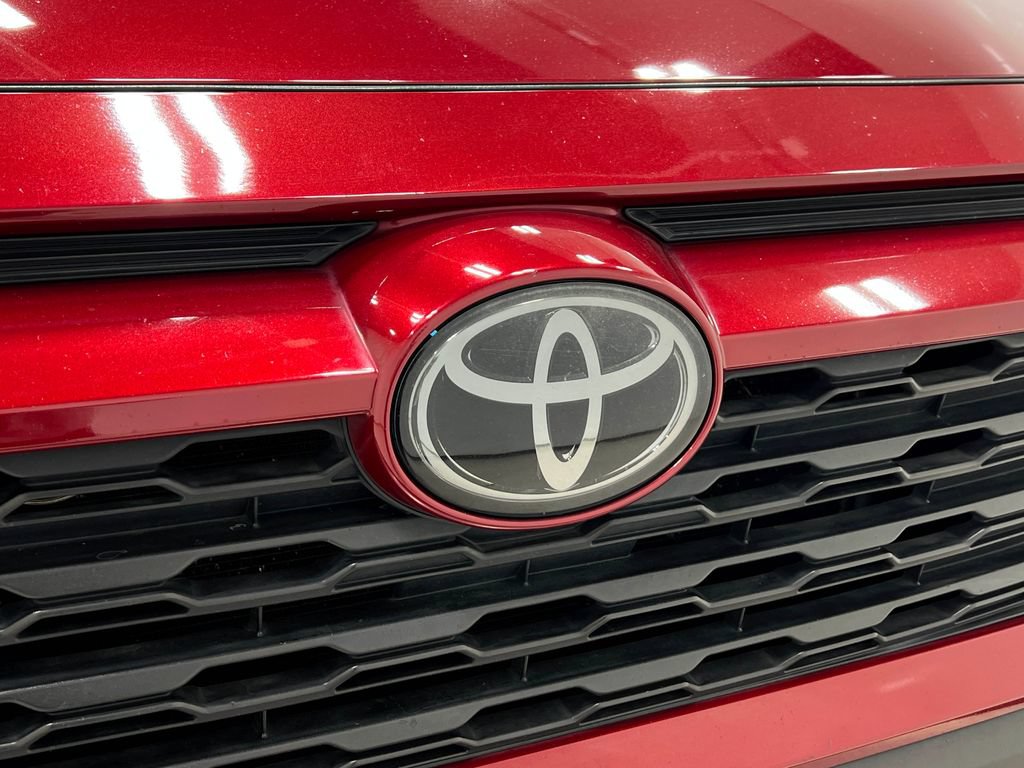 Used 2019 Toyota RAV4 LE w/ All Weather Liner Package AWD/4WD image 37