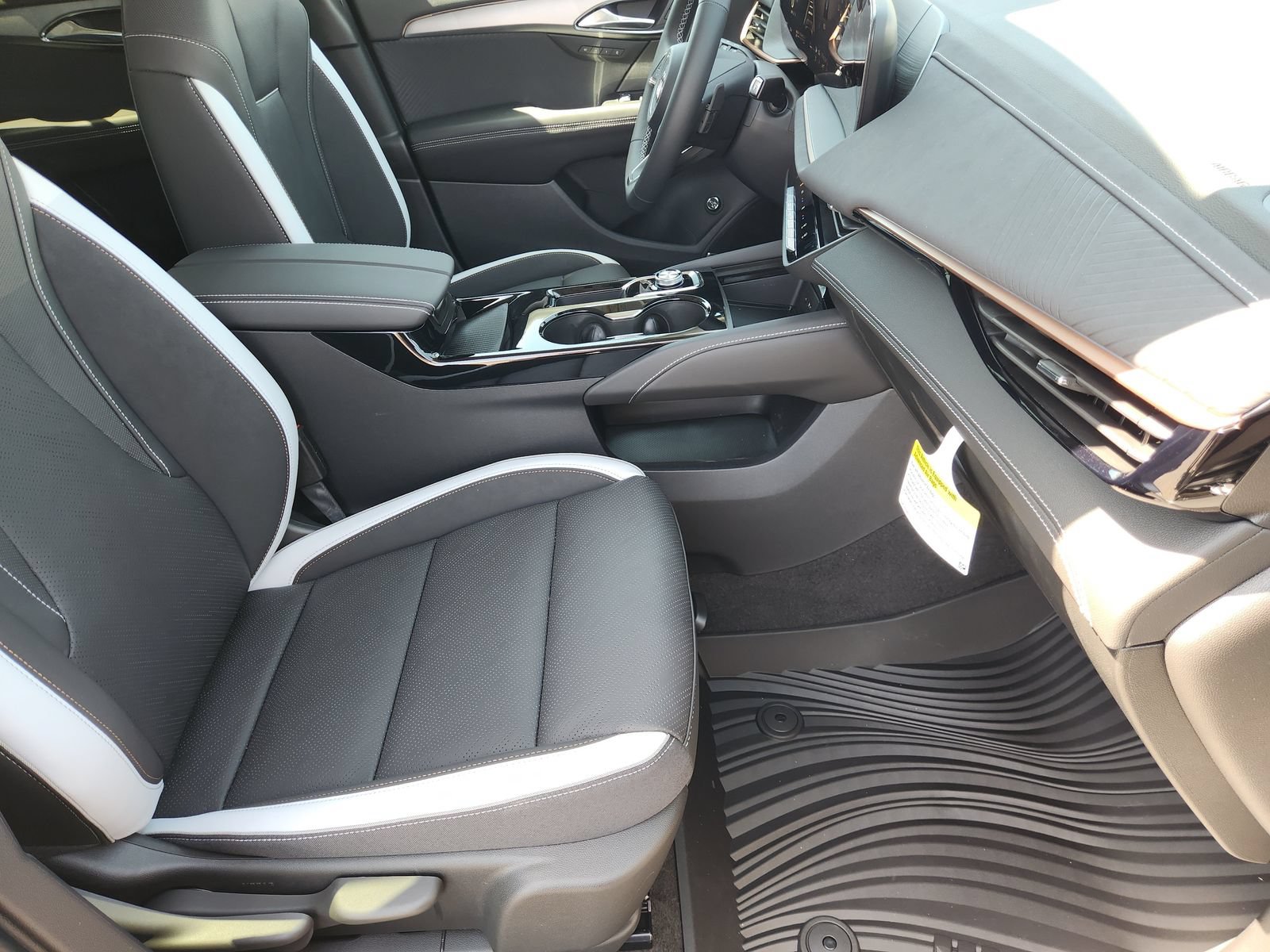 New 2026 Buick Envision Sport Touring AWD/4WD image 17