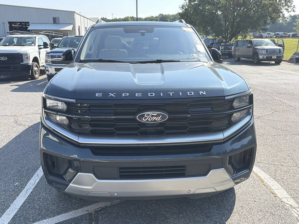 Used 2025 Ford Expedition Max Platinum AWD/4WD image 5