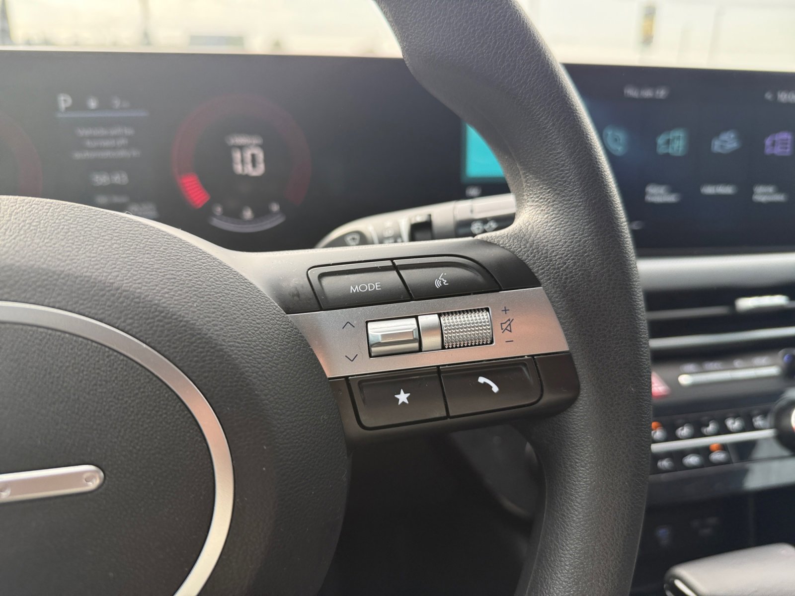 Used 2025 Hyundai Sonata SE image 19