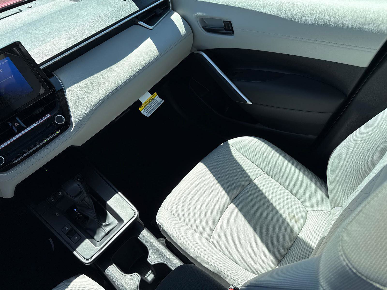 Used 2026 Toyota Corolla Cross LE w/ Moonroof Package AWD/4WD image 29