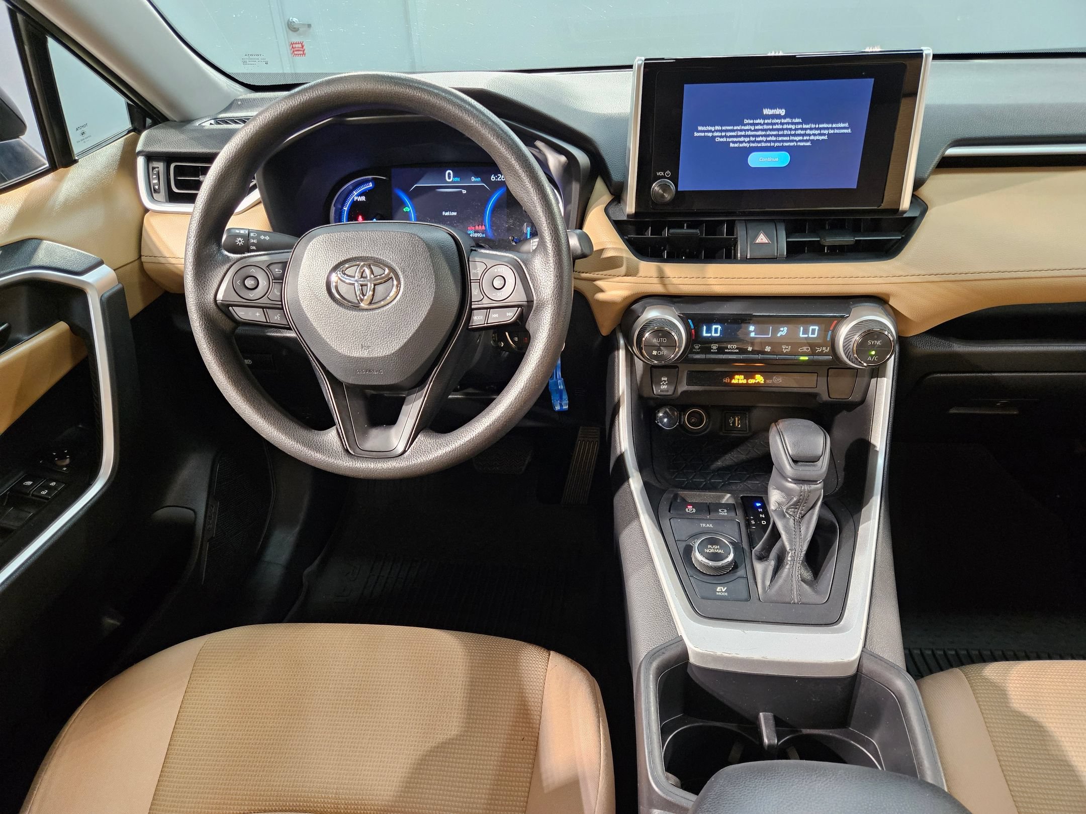 Used 2023 Toyota RAV4 LE AWD/4WD image 9