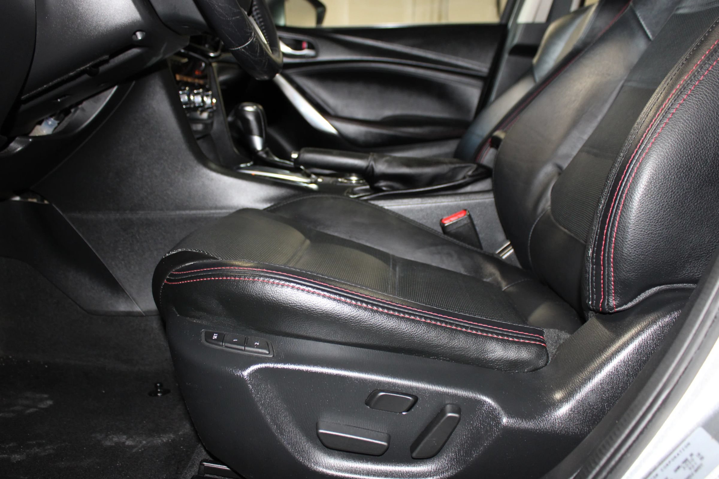 Used 2014 MAZDA MAZDA6 Grand Touring w/ GT Technology Package FWD image 24