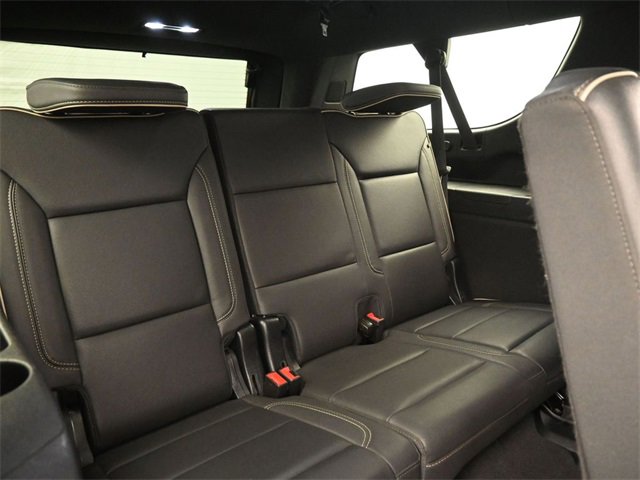 Used 2023 GMC Yukon XL SLT image 17