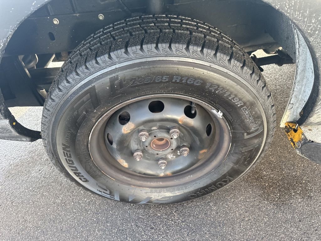 Used 2019 Ford Transit 250 130 Low Roof w/ Exterior Upgrade Package image 34