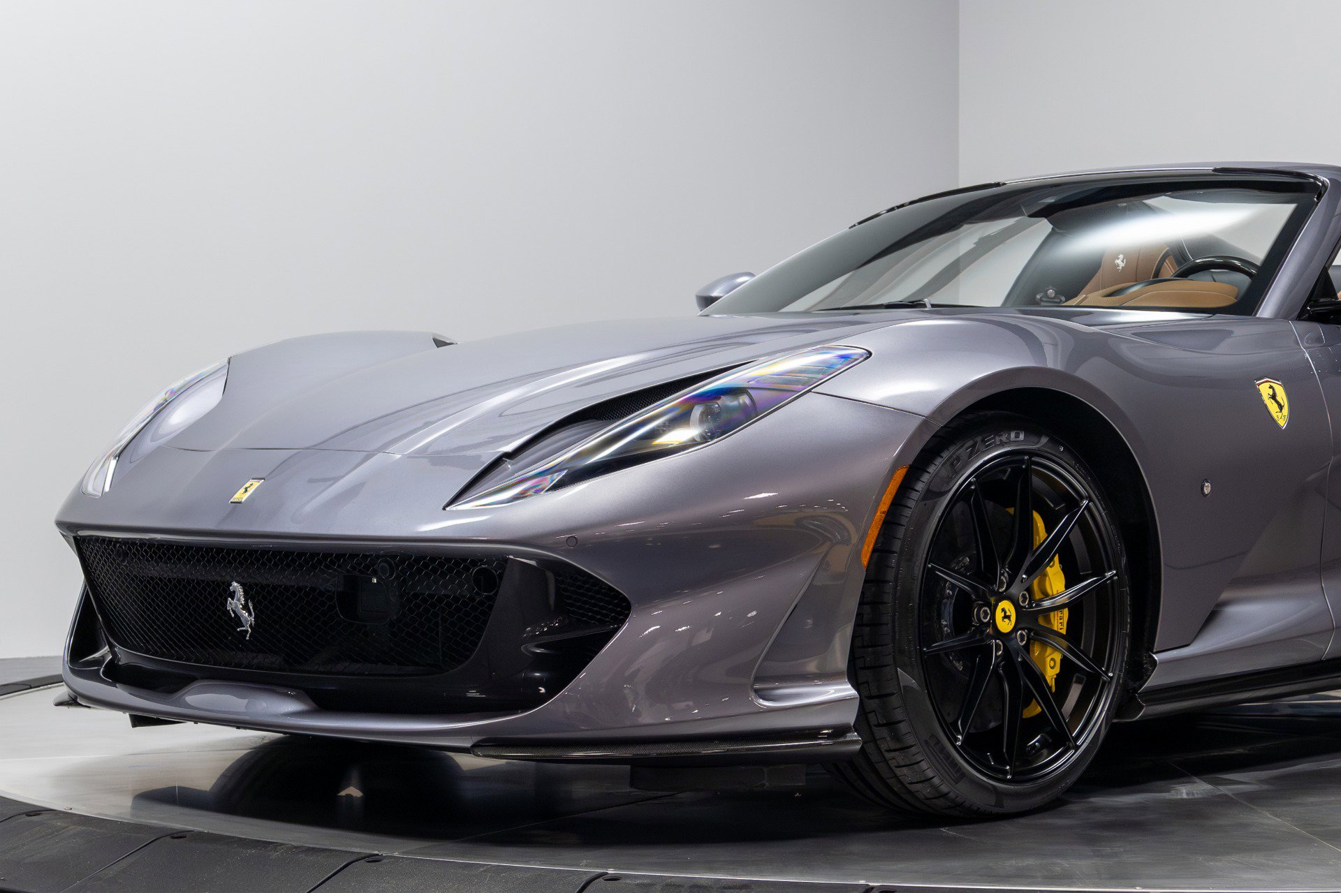 Used 2021 Ferrari 812 GTS image 5