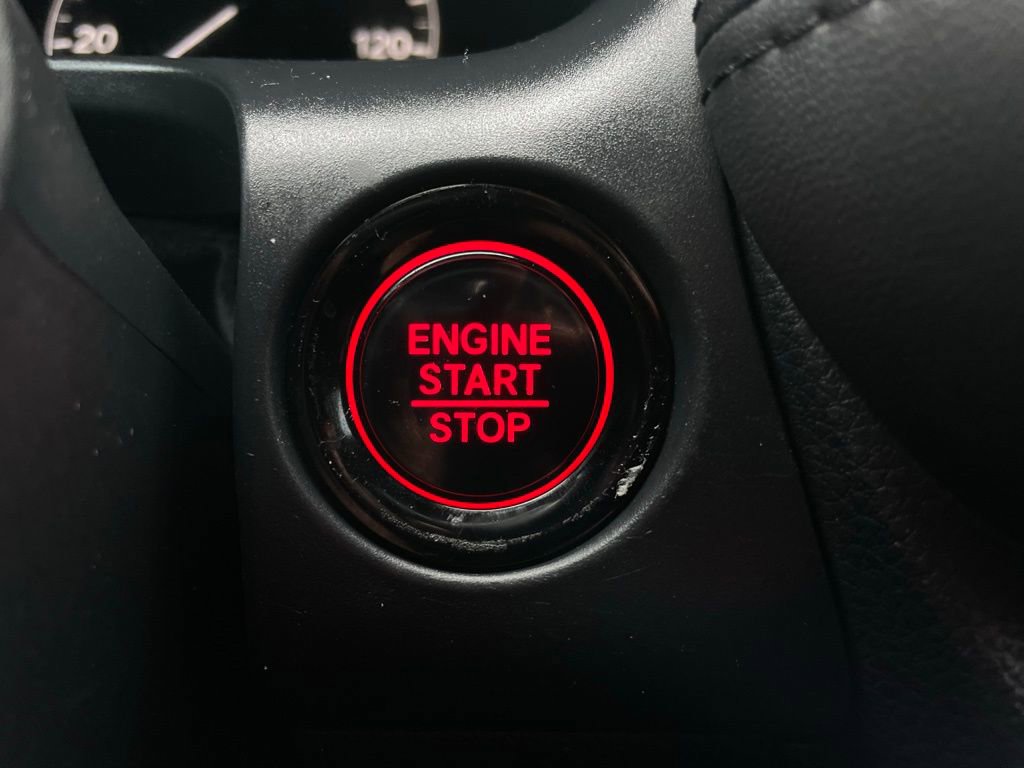 Used 2025 Honda HR-V LX image 21