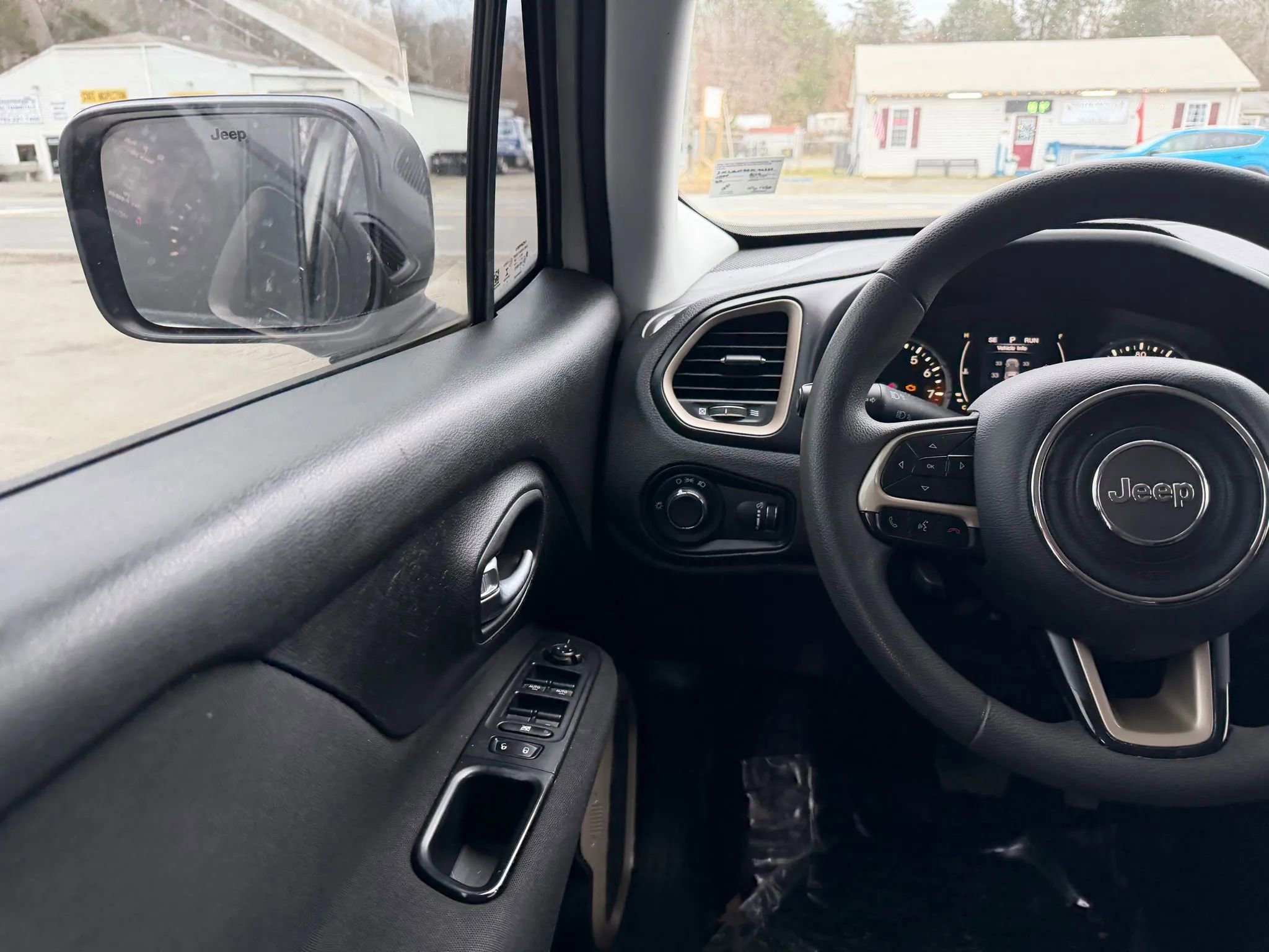 Used 2016 Jeep Renegade Sport w/ Power & Air Group image 29