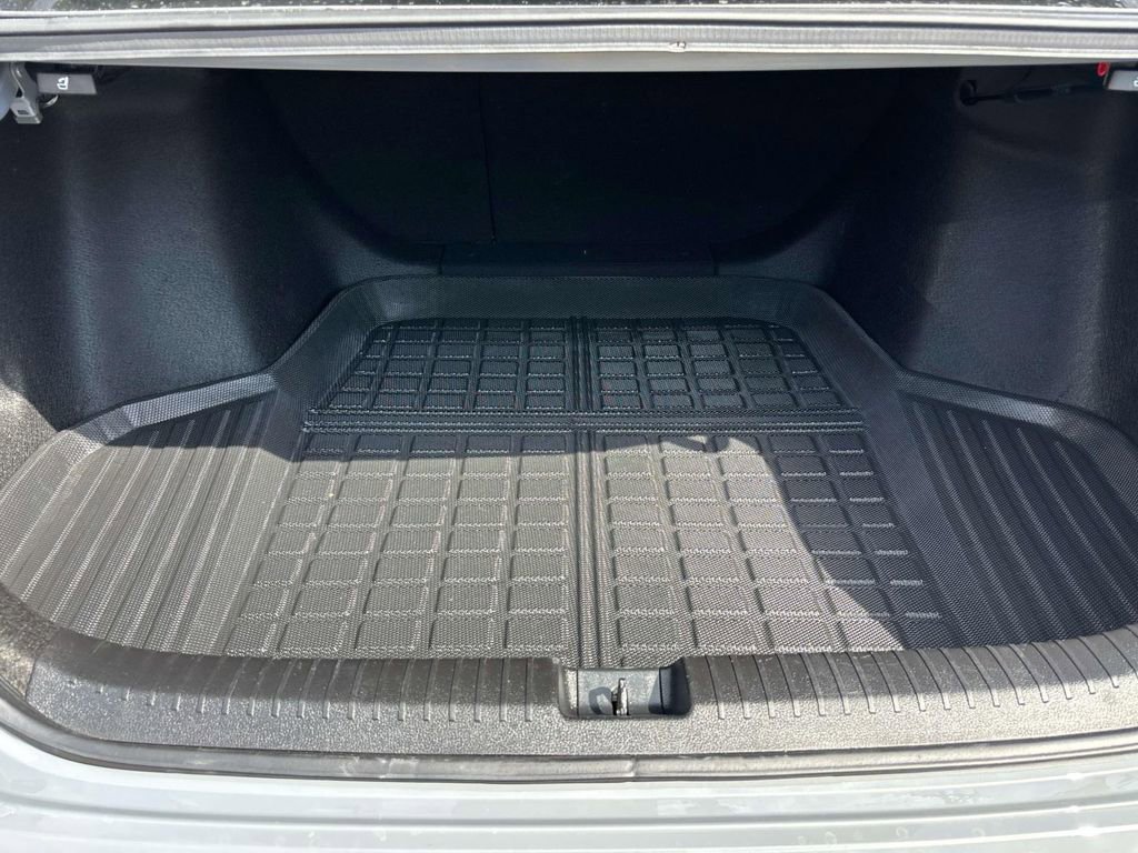 Used 2023 Honda Accord Sport image 13