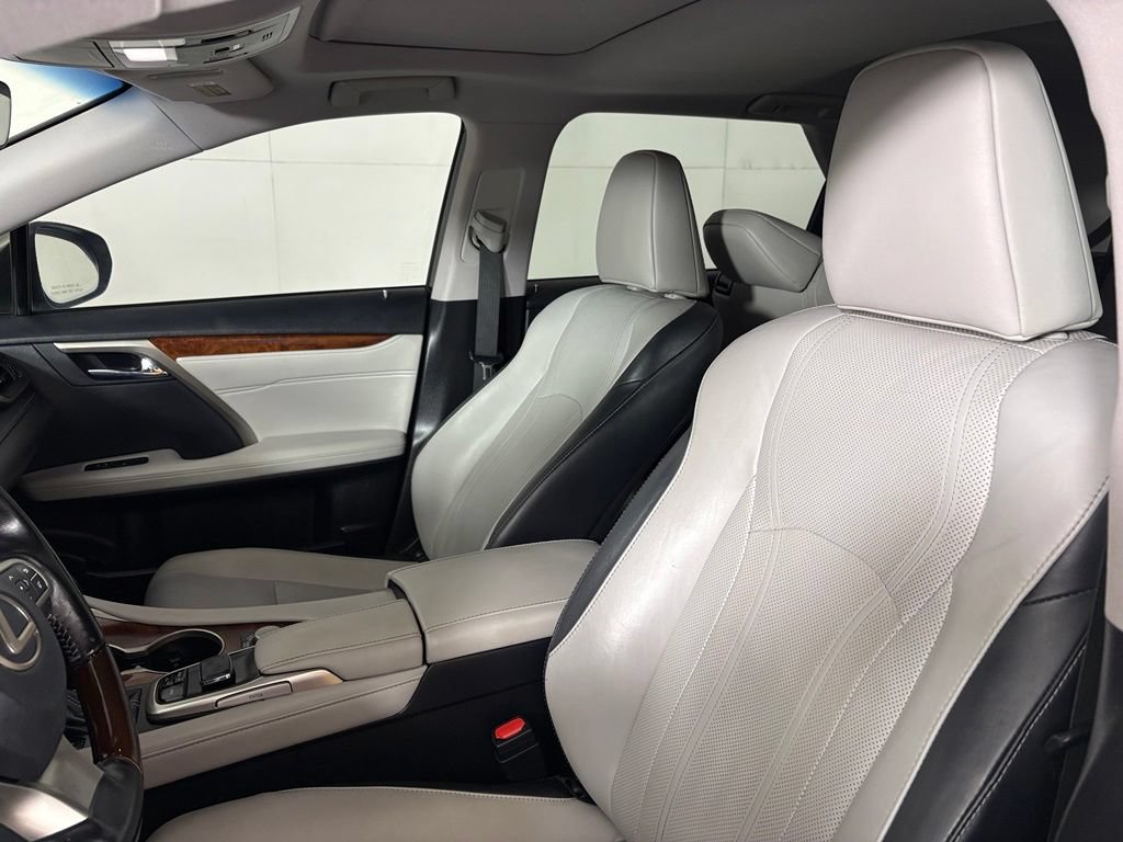 Used 2018 Lexus RX 450hL Premium w/ Premium Package AWD/4WD image 18