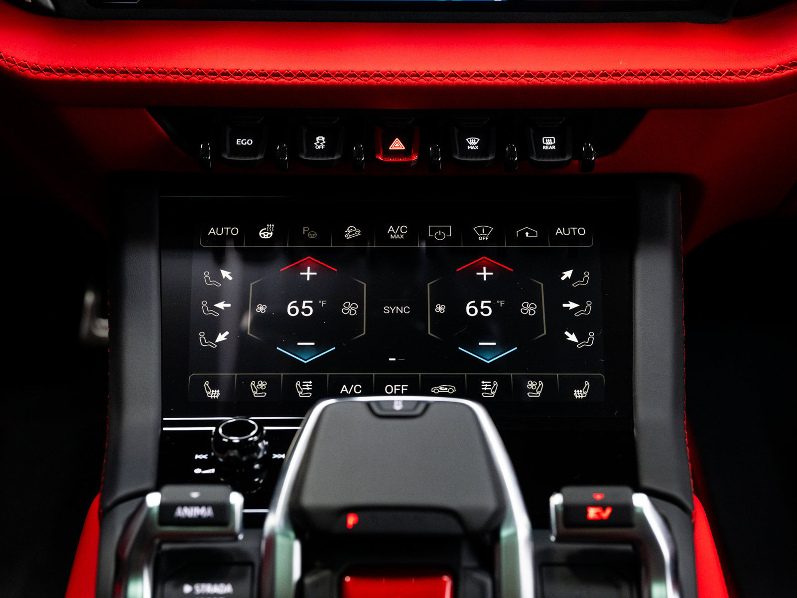 Used 2025 Lamborghini Urus SE AWD/4WD image 83