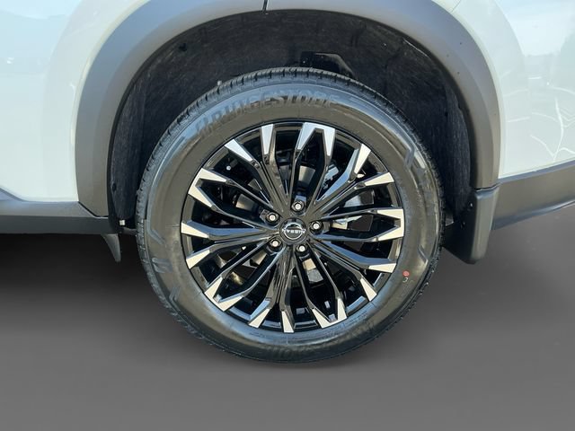 New 2026 Nissan Rogue Dark Armor AWD/4WD image 16