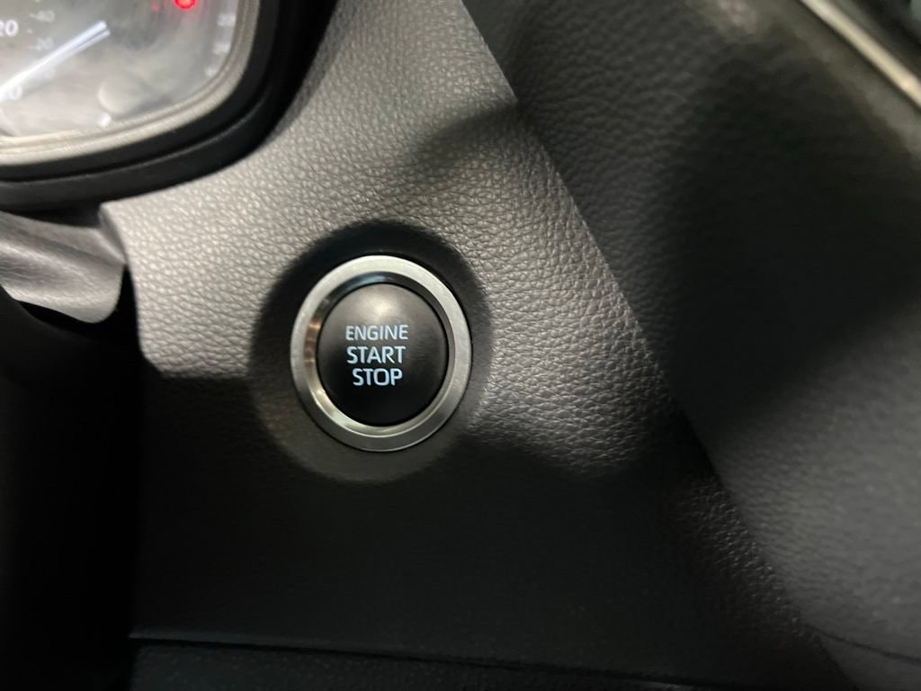 Used 2025 Toyota Corolla LE w/ Convenience Package FWD image 30