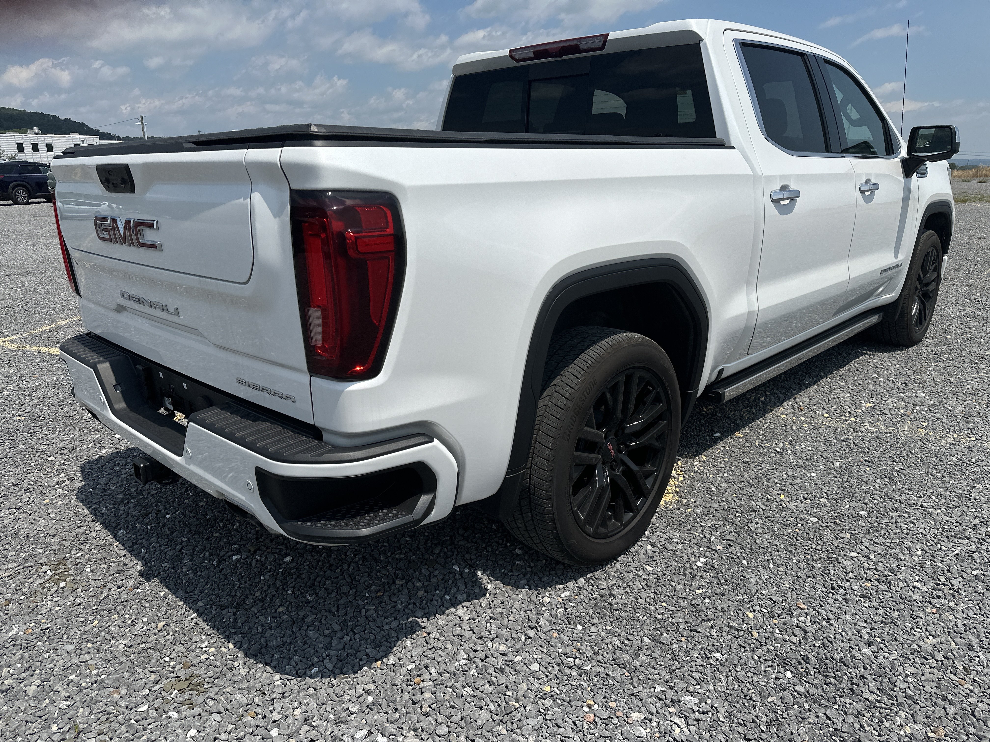 Used 2024 GMC Sierra 1500 Denali AWD/4WD image 7