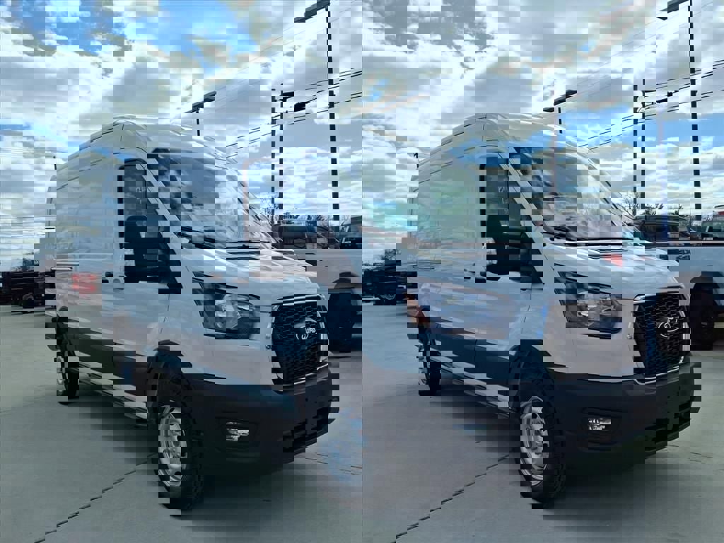 New 2026 Ford Transit 250 148 Medium Roof image 3