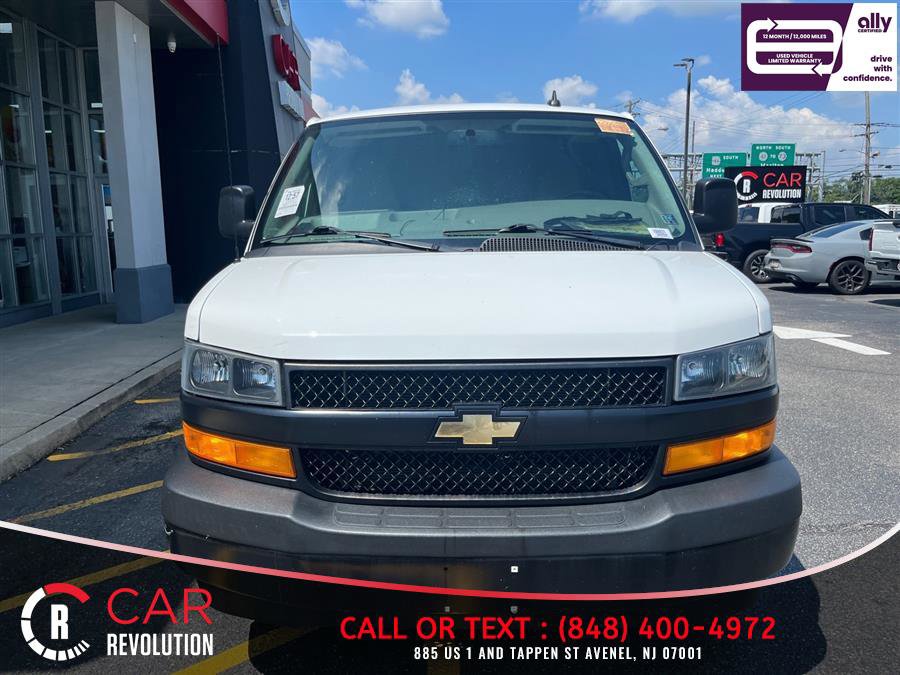 Used 2020 Chevrolet Express 2500 RWD image 2